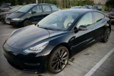 Tesla Model 3 I  Рестайлинг, 2020, пробег 16000 км
