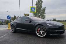 Tesla Model S I  2-й рестайлинг, 2021, пробег 69000 км