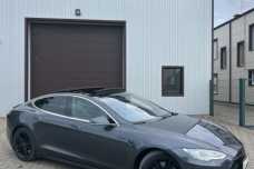 Tesla Model S I, 2015, пробег 220000 км