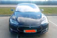 Tesla Model S I