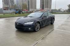Tesla Model S I