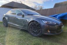 Tesla Model S I