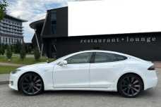 Tesla Model S I  Рестайлинг, 2016, пробег 116000 км