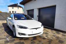 Tesla Model S I  Рестайлинг, 2016, пробег 128000 км