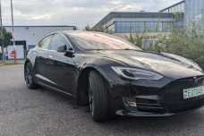 Tesla Model S I  Рестайлинг, 2016, пробег 180000 км