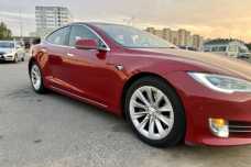 Tesla Model S I  Рестайлинг, 2017, пробег 200000 км