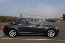 Tesla Model S I Рестайлинг