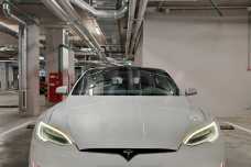 Tesla Model S I Рестайлинг