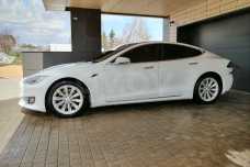Tesla Model S I Рестайлинг