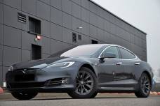 Tesla Model S I Рестайлинг