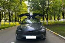 Tesla Model X I, 2018, пробег 129000 км