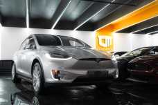 Tesla Model X I