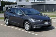 Tesla Model X I