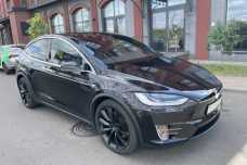 Tesla Model X I