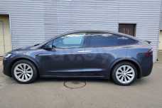 Tesla Model X I