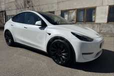 Tesla Model Y I