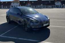Tesla Model Y I