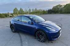 Tesla Model Y I