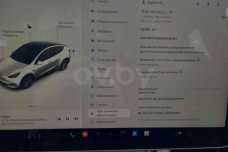 Tesla Model Y I