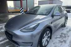 Tesla Model Y I