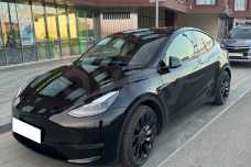 Tesla Model Y I
