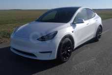 Tesla Model Y I