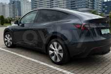 Tesla Model Y I