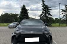 Toyota BZ4X , 2022, пробег 10000 км