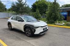 Toyota BZ4X , 2022, пробег 89 км