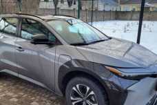 Toyota BZ4X , 2023, пробег 19000 км