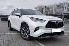 Toyota Highlander IV (XU70)