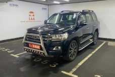 Toyota Land Cruiser J200  2-й рестайлинг, 2015, пробег 291000 км