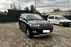 Toyota Land Cruiser J200  2-й рестайлинг, 2015, пробег 380000 км