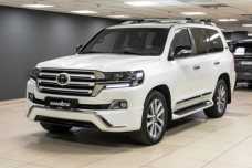 Toyota Land Cruiser J200  2-й рестайлинг, 2017, пробег 200195 км
