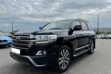 Toyota Land Cruiser J200  2-й рестайлинг, 2017, пробег 257980 км