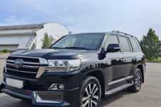 Toyota Land Cruiser J200  2-й рестайлинг, 2019, пробег 153771 км