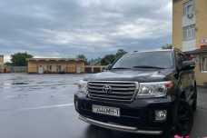 Toyota Land Cruiser J200  Рестайлинг, 2012, пробег 330000 км