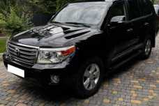 Toyota Land Cruiser J200  Рестайлинг, 2013, пробег 180000 км