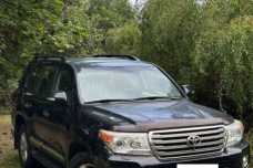 Toyota Land Cruiser J200  Рестайлинг, 2013, пробег 320000 км