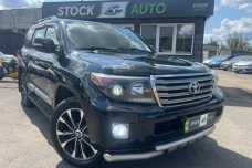 Toyota Land Cruiser J200  Рестайлинг, 2013, пробег 330000 км