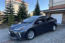 Toyota Prius IV (XW50)  Рестайлинг, 2019, пробег 14800 км