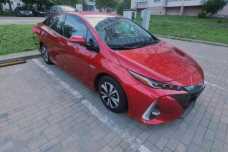 Toyota Prius Prime , 2016, пробег 177000 км