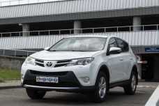 Toyota RAV4 IV (XA40), 2013, пробег 179721 км