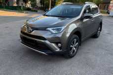Toyota RAV4 IV (XA40)  Рестайлинг, 2016, пробег 97000 км