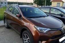 Toyota RAV4 IV (XA40)  Рестайлинг, 2017, пробег 223000 км