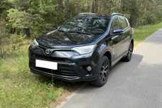 Toyota RAV4 IV (XA40)  Рестайлинг, 2017, пробег 250000 км
