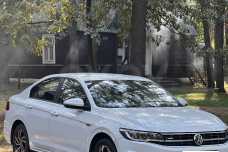 Volkswagen e-Bora I