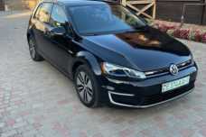 Volkswagen e-Golf VII  Рестайлинг, 2018, пробег 68000 км