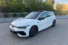 Volkswagen Golf R VIII