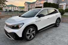 Volkswagen ID.6 , 2023, пробег 14100 км